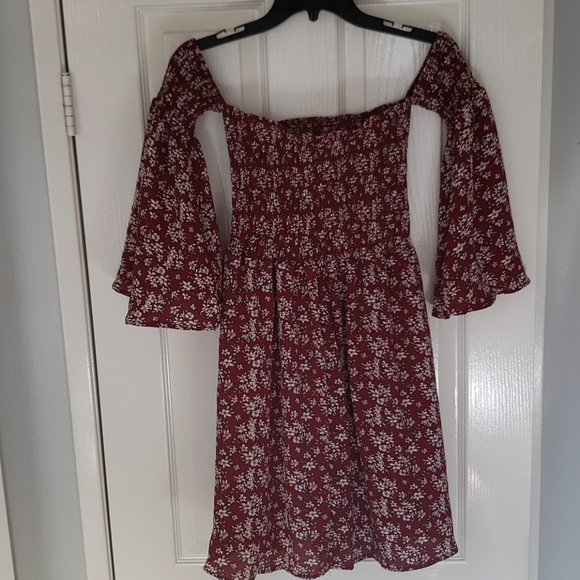 Off the shoulder mini dress - Picture 7 of 8